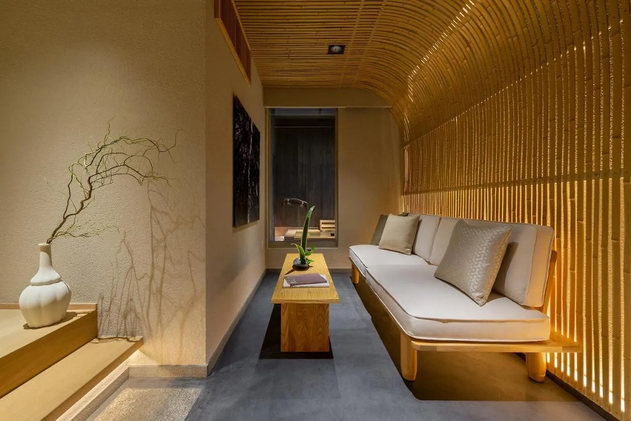 **** Ryokan Nazuna Kyoto Tsubaki St. Japan